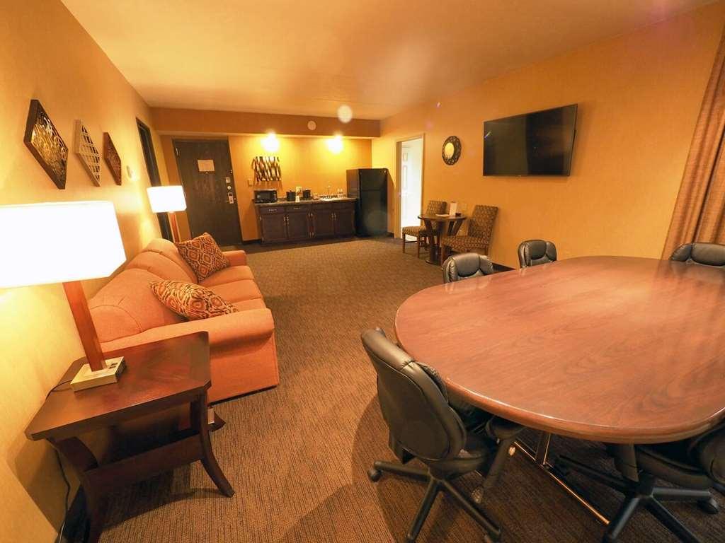 קדילאק Evergreen Resort חדר תמונה